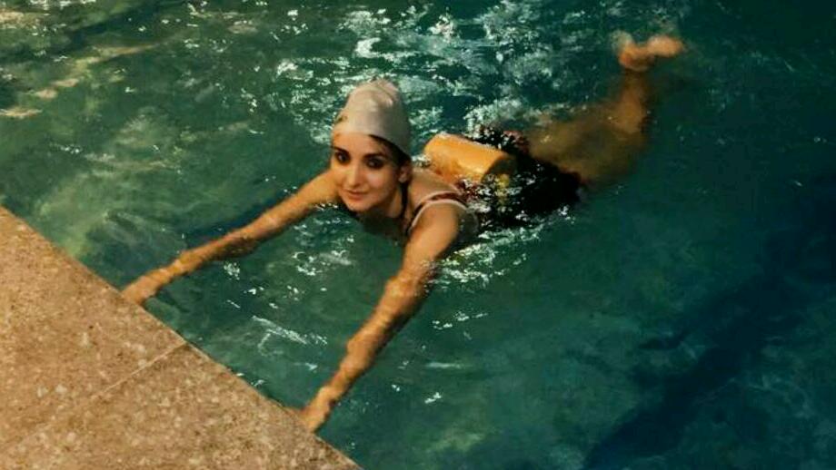 Actress Smriti Khanna takes up swimming classes to be fit