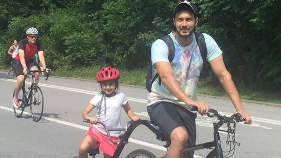 Rajniesh Duggall is setting #DaddyGoals to our Lives!