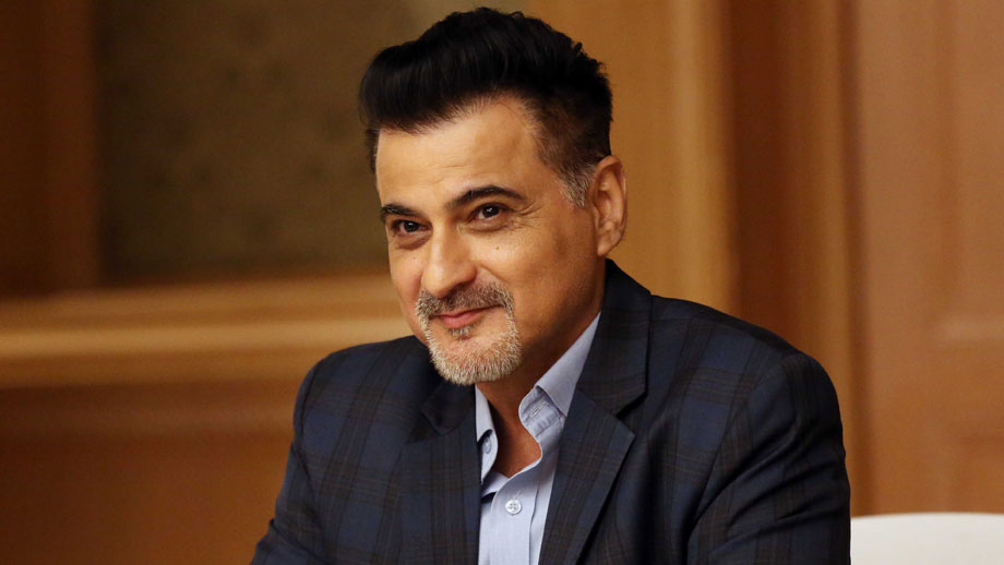 Sanjay Kapoor the 'live wire' on the sets of Star Plus' Dil Sambhal Jaa Zara