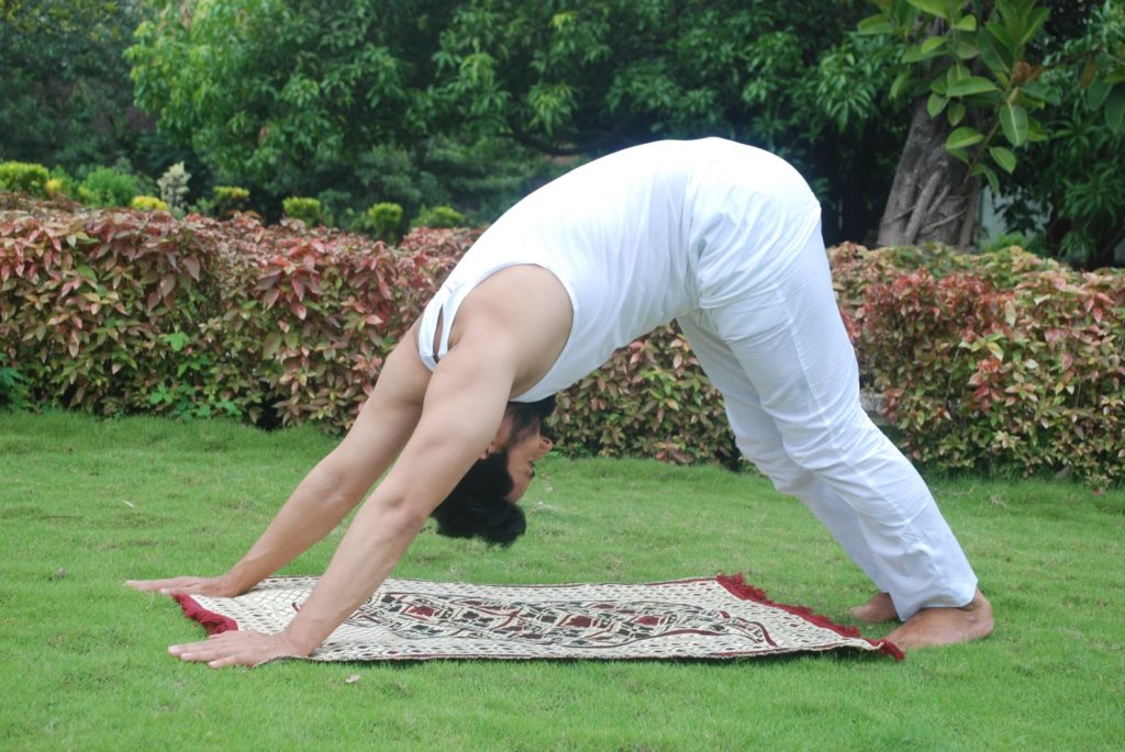 Abeer Soofi’s Yoga asanas from the sets of Mere Sai