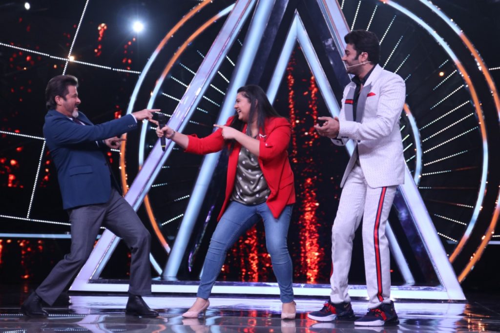 Fanney Khan Team grooves to the tunes of Indian Idol 10 contestants - 3