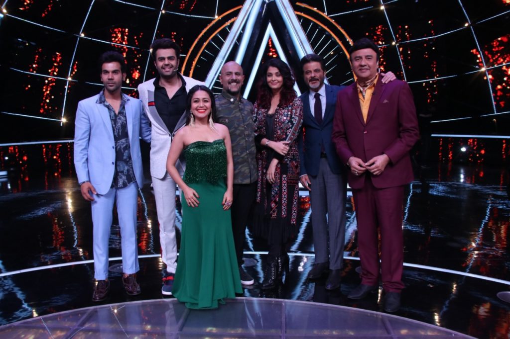 Fanney Khan Team grooves to the tunes of Indian Idol 10 contestants - 8