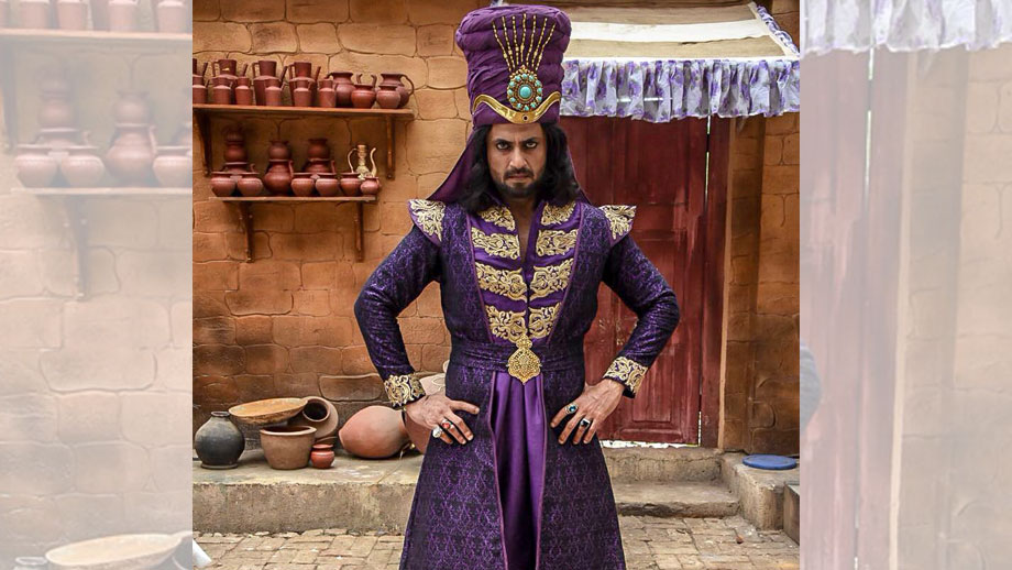 It gets quite tough to keep laughing as the evil Zafar in Aladdin: Aamir Dalvi 1