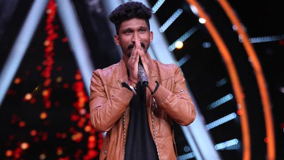 Anu Malik launches Indian Idol 9 finalist Khudabaksh in his next song