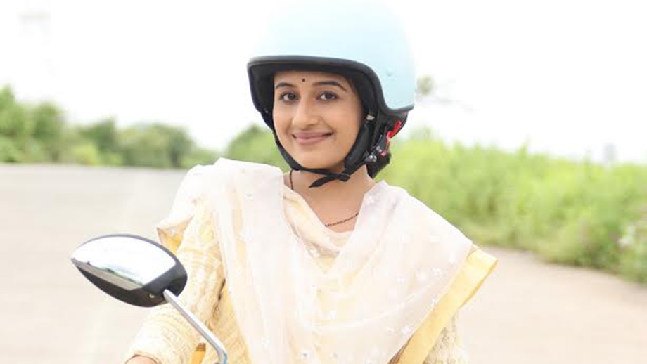 My mother character in Patiala Babes is one of the two leads: Paridhi Sharma  