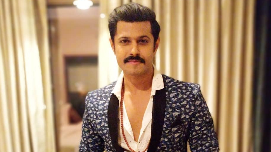 It is sad that the industry only gives preference to the main positive leads: Neil Bhatt
