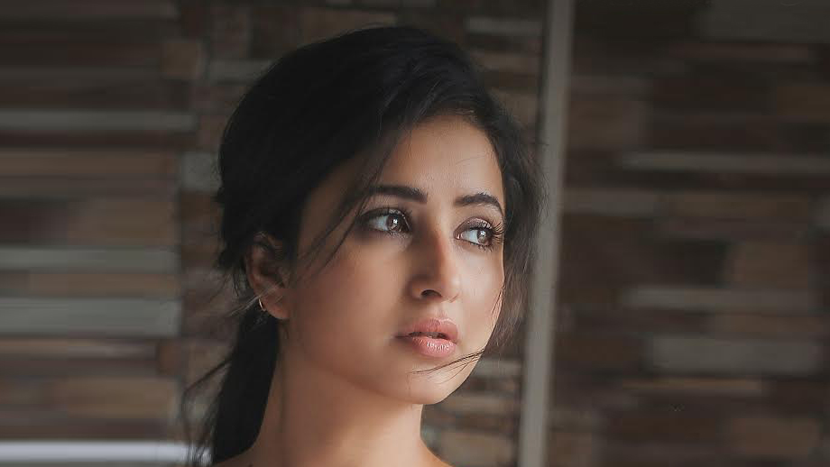 It is a dream come true to be seen besides Jaya Pradaji who is an epitome of perfection and beauty: Sana Amin Shaikh
