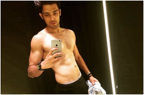 All the Ab-Tastic Moments of Parth Samthaan That Made Us Hot! 5
