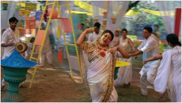 Relive Yeh Rishta Kya Kehlata Hai memorable Holi scenes over the years 3