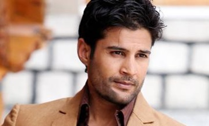 Be it films or fashion, Rajeev Khandelwal stays unconventional 2