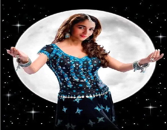Have you ever imagined Alia Bhatt in some of Madhuri Dixit’s iconic looks? See here! 4