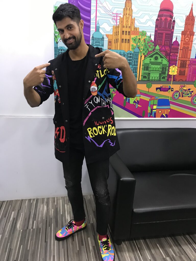 Tanuj Virwani poses after a fun LIVE chat with IWMBuzz - 4