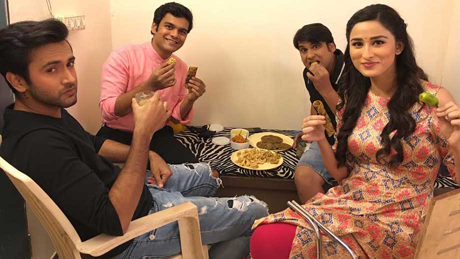 Bhavya Gandhi cooks Gujarati meal for Shaadi Ke Siyape cast