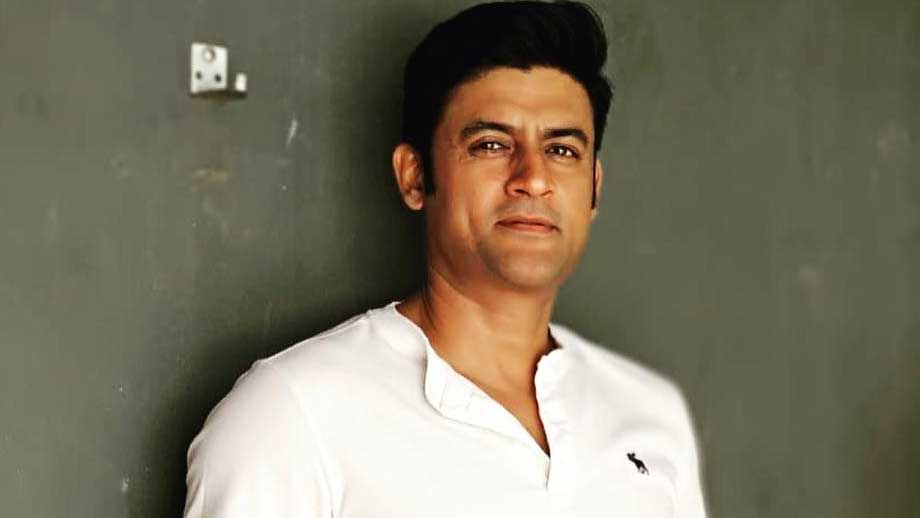 I miss tucking my daughter Zahra in for the night: Manav Gohil