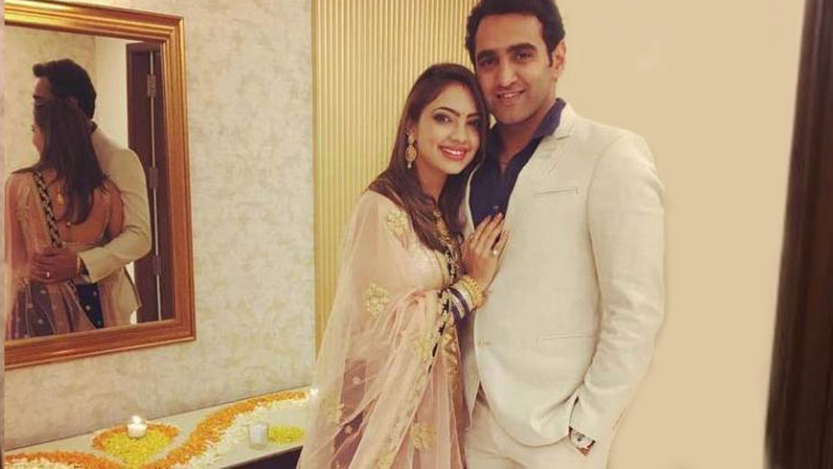 Pooja Banerjee sneaked out from her shoot with her husband