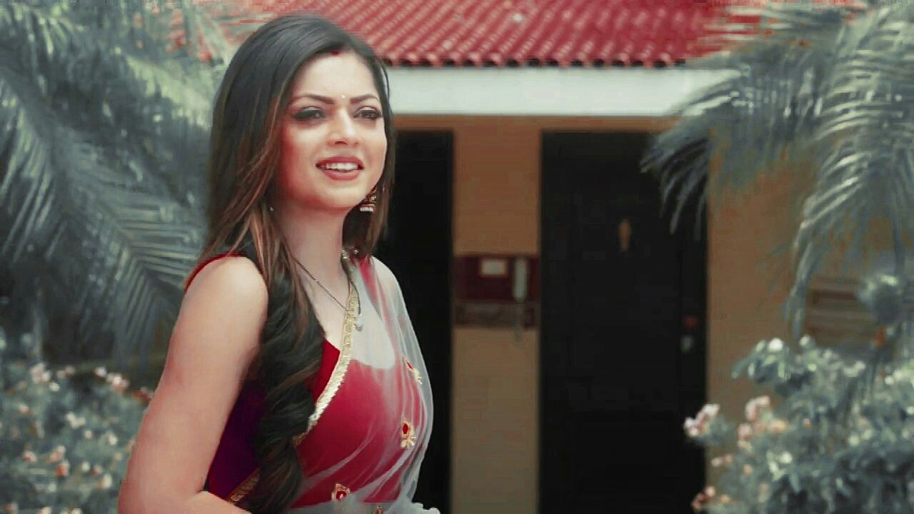 A Dose Of The Cute & Quirky Drashti Dhami To Make Your Day Brighter 1