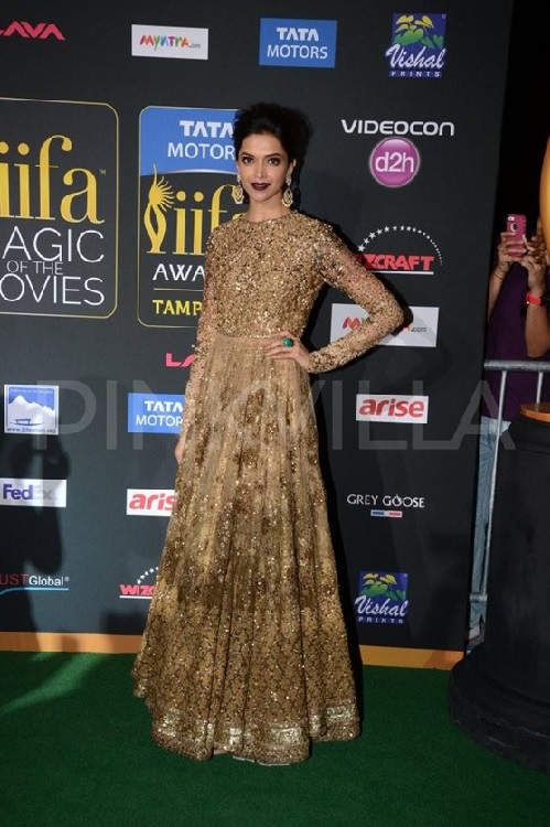 Deepika Padukone Flaunts Her Sizzling Looks In Indo-Western Outfits