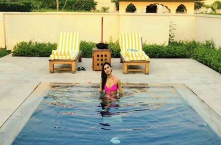 Blame Krystle D'Souza for soaring summer temperatures with these hot pictures! 2