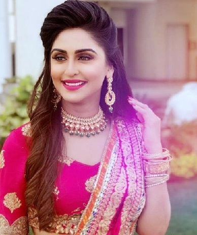 Krystle D’souza proving why she is the ultimate fashion diva 1