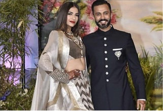 Sonam Kapoor and Anand Ahuja are major couple goals 4