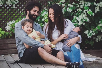 These Pictures Prove Shahid Kapoor is a Complete family man