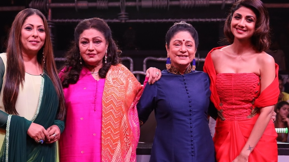 Zeenat Aman, Aruna Irani, Bindu on Super Dancer Chapter 3 8