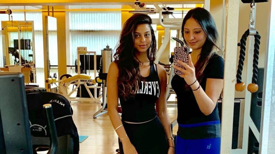 Check out Suhana Khan’s latest belly-dancing session