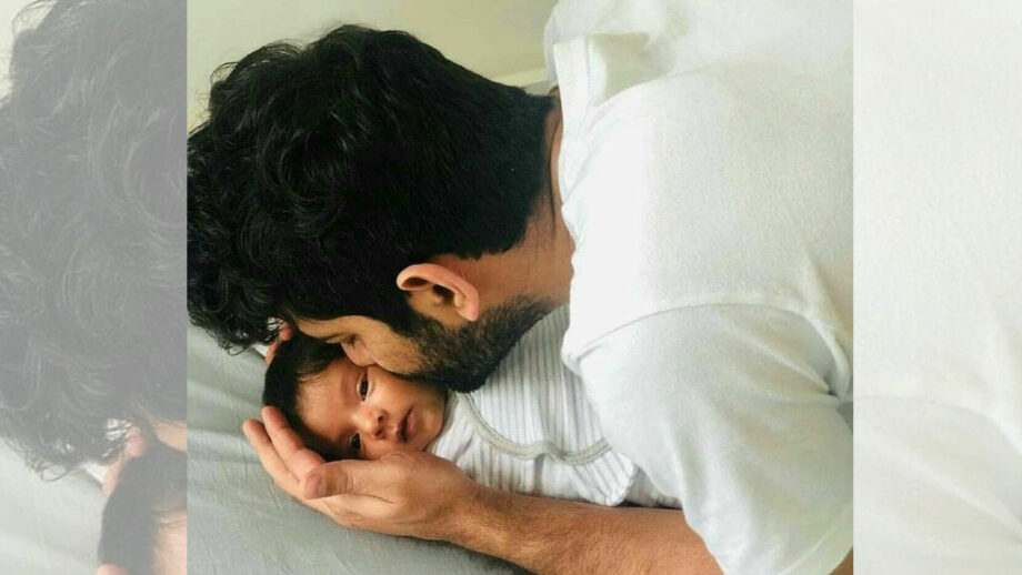 Check out the first picture of Iss Pyaar Ko Kya Naam Doon actor Barun Sobti with his daughter Sifat