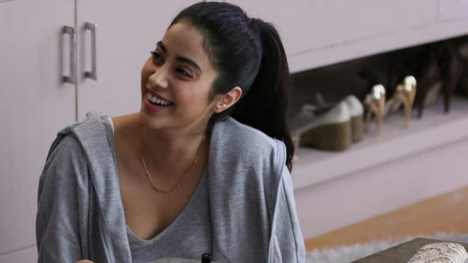 Get candid with Janhvi Kapoor