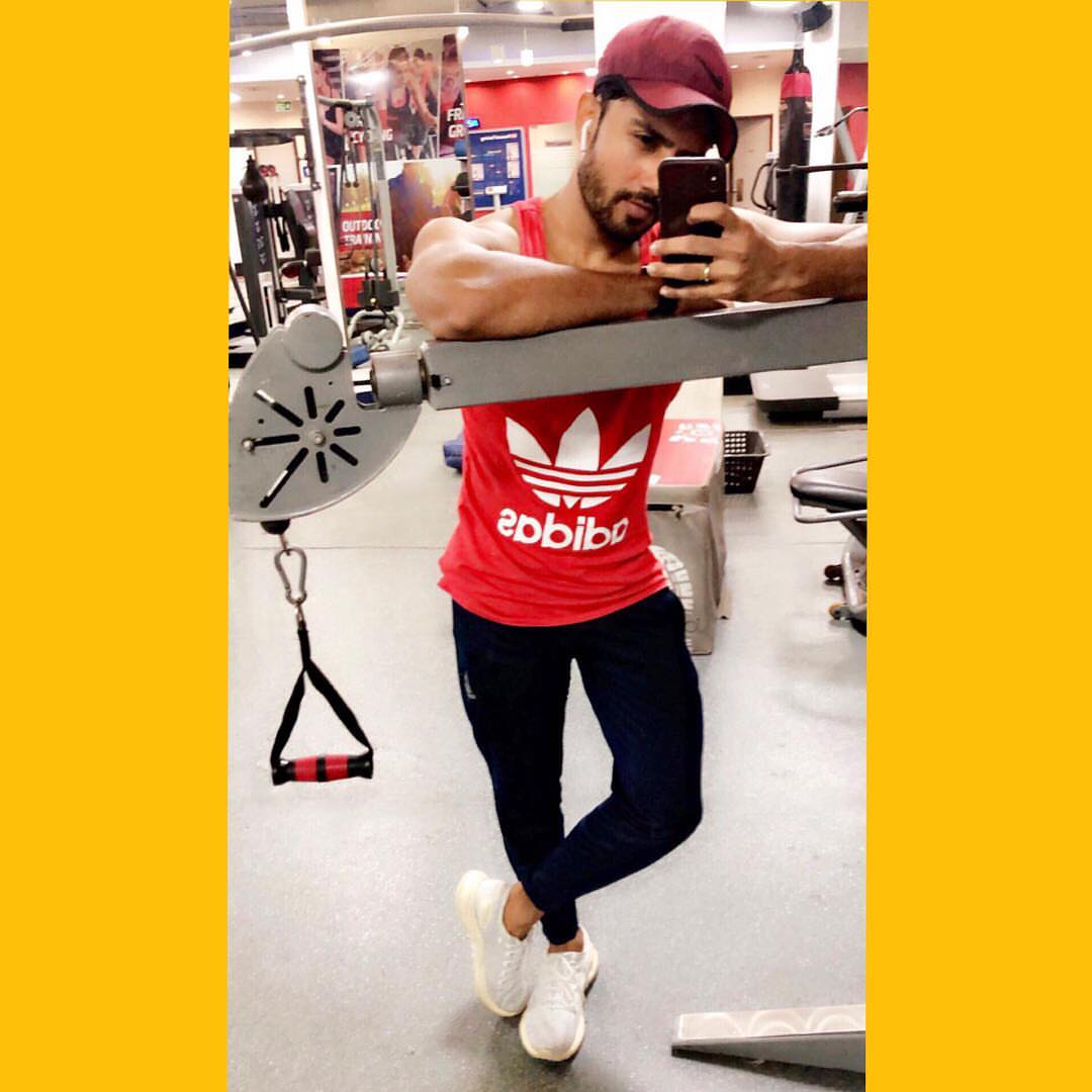 Guddan Tumse Na Ho Payega’s Parv Singh Is Too Hot To Handle In These Gym Selfies 4