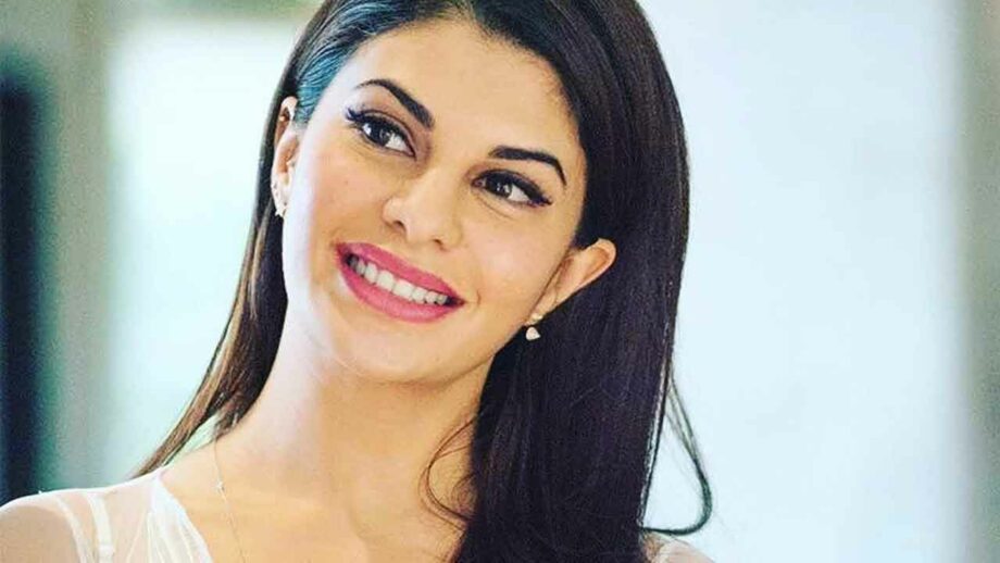 Here's how Jacqueline Fernandez shared a token of her happiness with everyone!