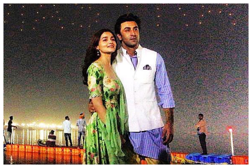 Pictures of Alia and Ranbir that will make you fall in love with their love 4