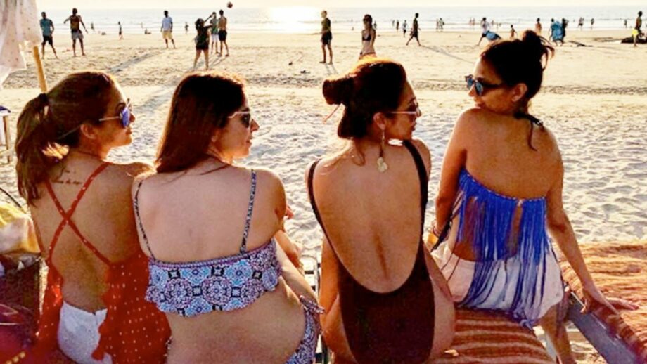 These pictures of Malaika Arora with her girl gang will make you crave for a vacation 2