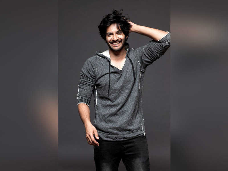 Attention Ladies! Mirzapur's Ali Fazal is an absolute Handsome Hunk 1