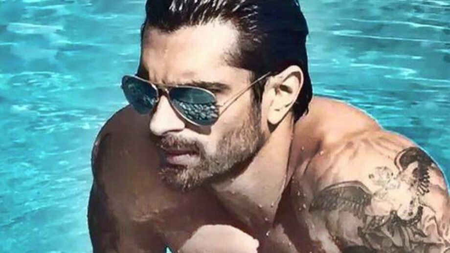 Hot moments of Karan Singh Grover to get you through the week