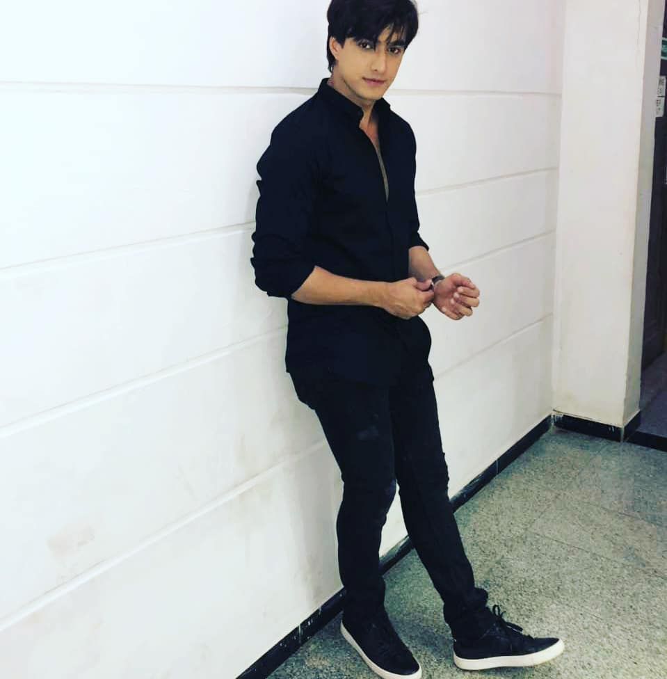 Our favourite TV superstar Mohsin Khan's Style Game is always on point