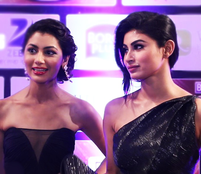 Pictures of Sriti Jha And Mouni Roy That Define Friendship Goals 2