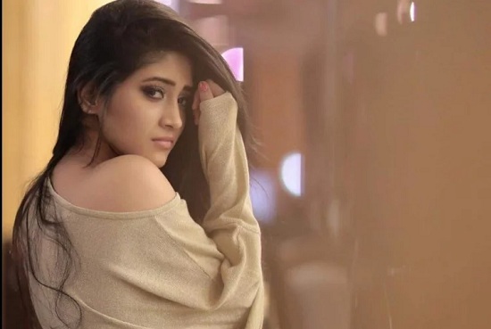 Posts that prove Shivangi Joshi is the most relatable celebrity ever!