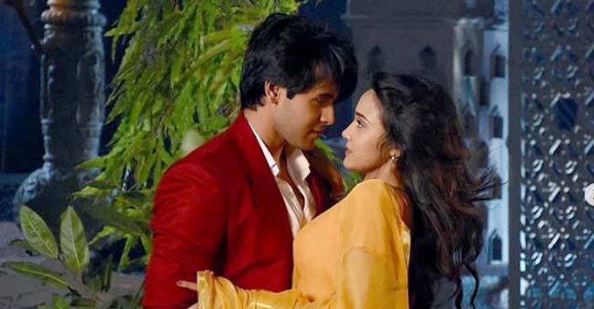 Revisiting these adorable moments of Ashi Singh and Randeep Rai one more time 3