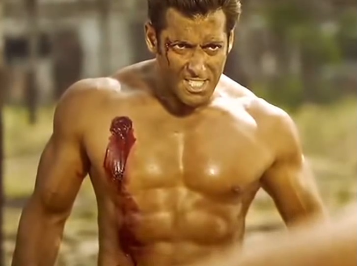 Salman Khan's shirtless pictures and washboard abs will motivate you to hit the gym 2
