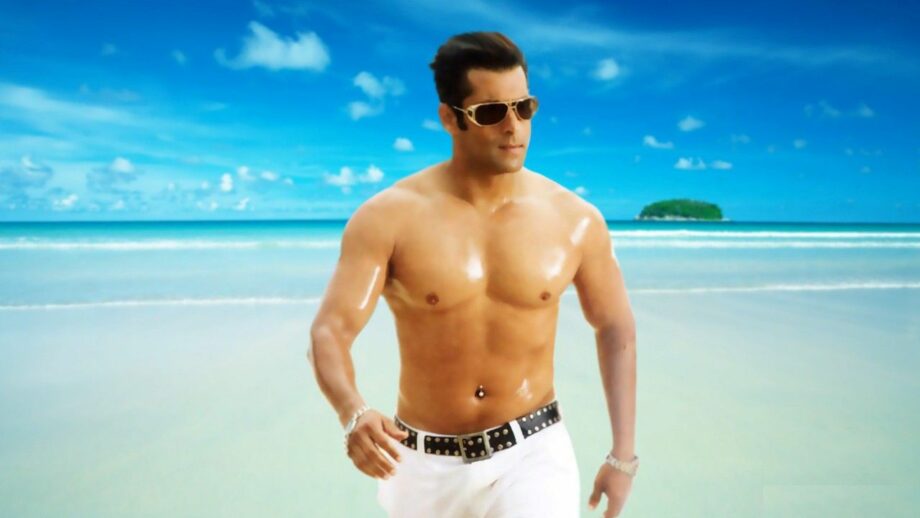 Salman Khan's shirtless pictures and washboard abs will motivate you to hit the gym 3