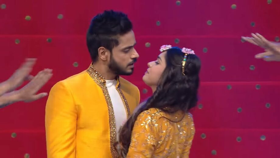 Scenes from Zee TV's Ishq Subhan Allah Zara and Kabir chemistry will make you blush