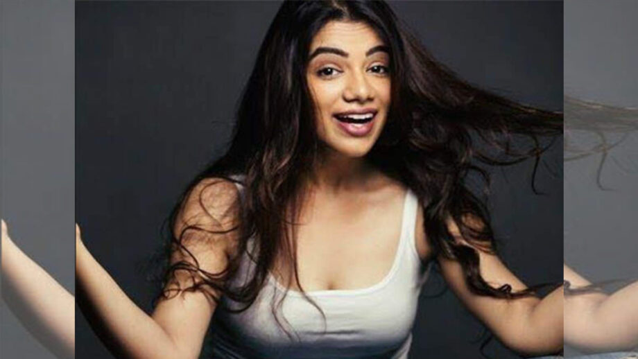 These beautiful pictures of Nidhi Singh will brighten your day instantly 3