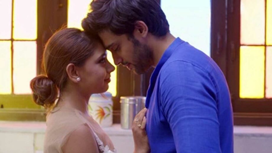 When Kaisi Yeh Yaariaan's Manik and Nandini set temperatures soaring high with their on-screen chemistry