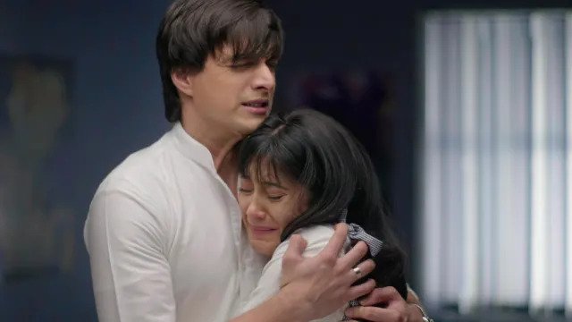 Everything That Makes Naira And Kartik The POWER COUPLE We Deserve! 3