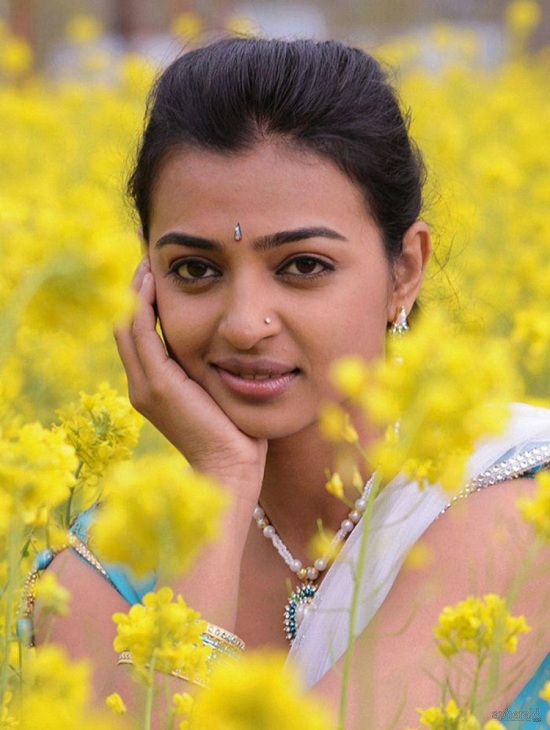 Here's some cuteness from our favourite girl Radhika Apte to brighten your day 1