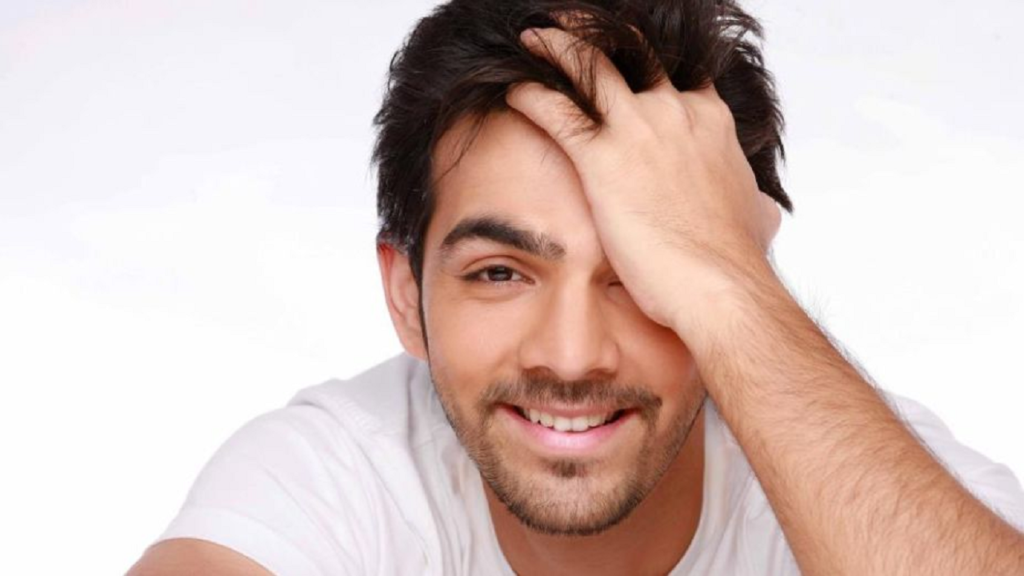 Kahaan Hum Kahaan Tum's Karan Grover is the only guy we are crushing on... Here's why 3
