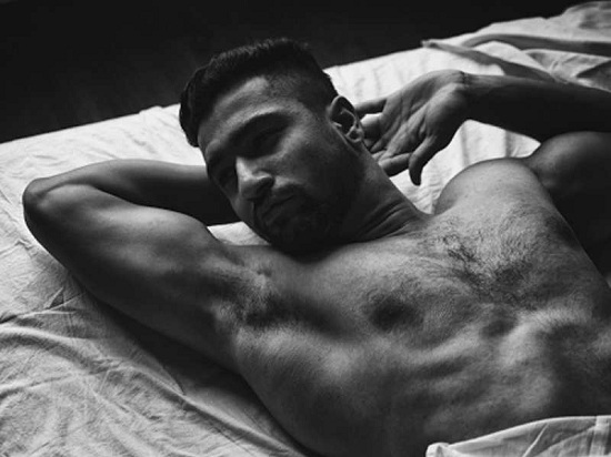Rare pictures of teen heatthrob Vicky Kaushal that had us all sweating - 2