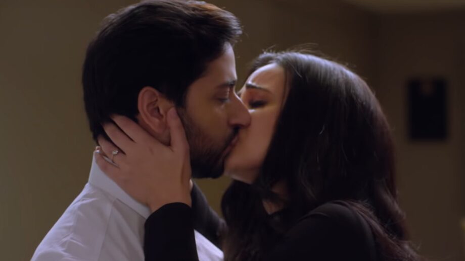 Sanaya Irani goes bold, kisses on-screen