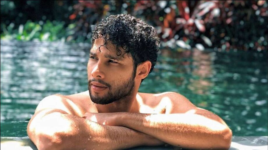 Style Tips All Men Can Borrow From MC Sher Siddhant Chaturvedi 3